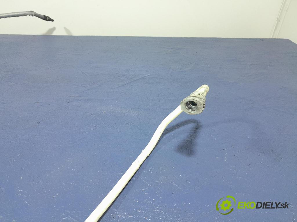 Bmw Seria 2 2020 rúrka paliva 7300625 7464627