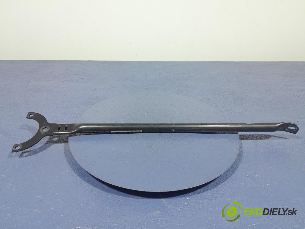 Bmw Seria 2 2020 výztuha Čelní / stěna Přední 7436243