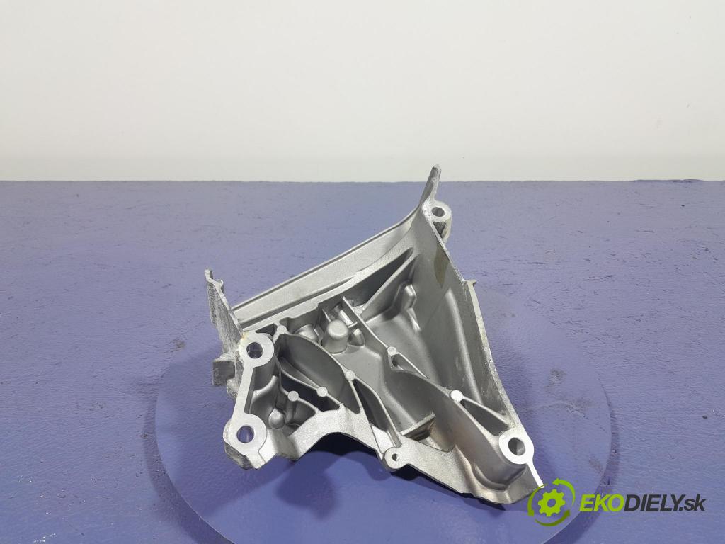 Skoda Octavia 2023 Polštář/ Tlapka: Motor: 05E199275E