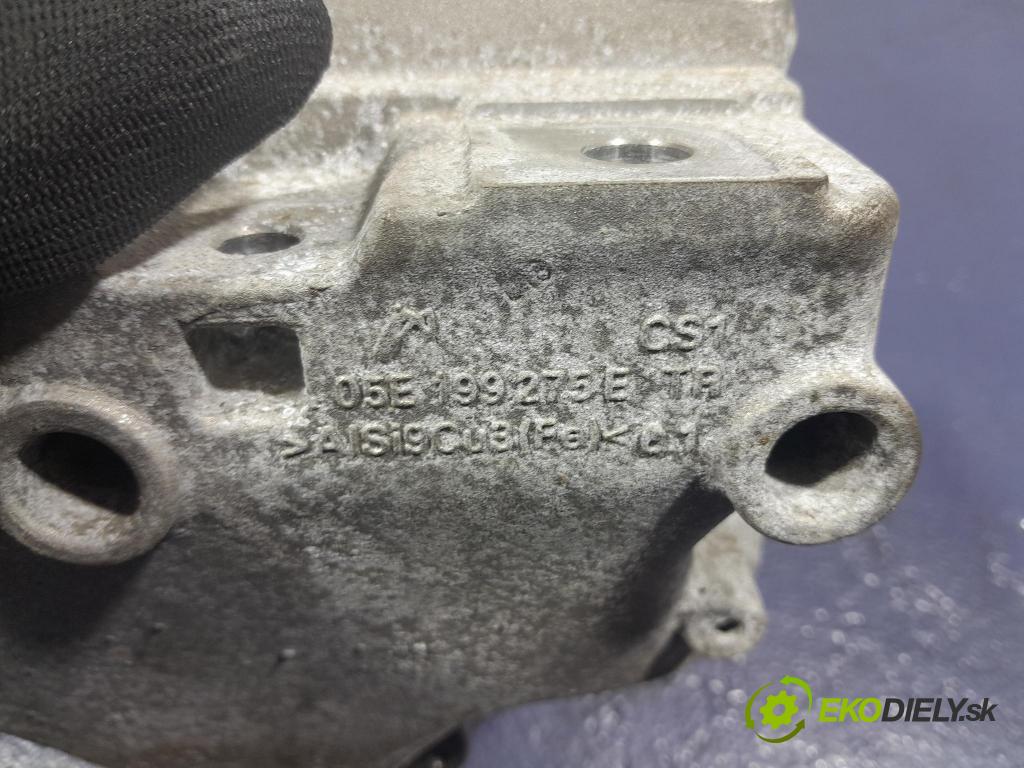 Skoda Octavia 2023 Vankúš/: držiak Motor: 05E199275E