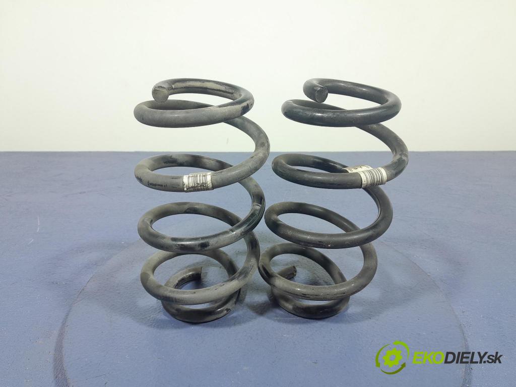 Bmw Seria 2 2020 pružina Zad: