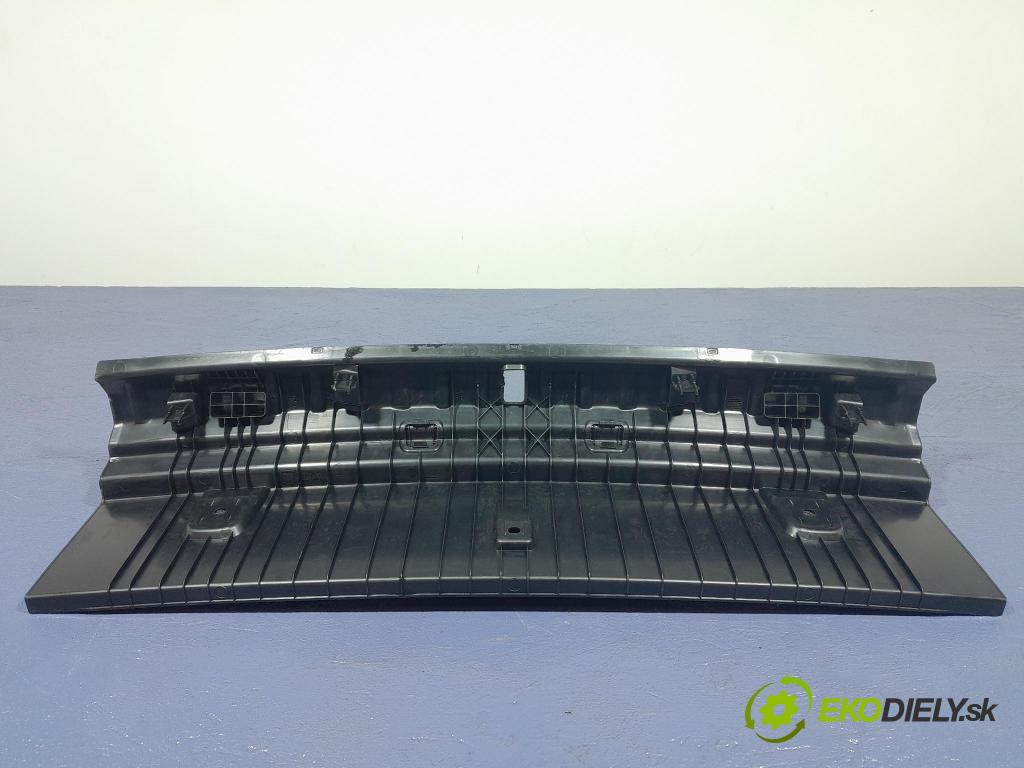 Bmw Seria 2 2020 kryt Plast: Interiéry: 7475720