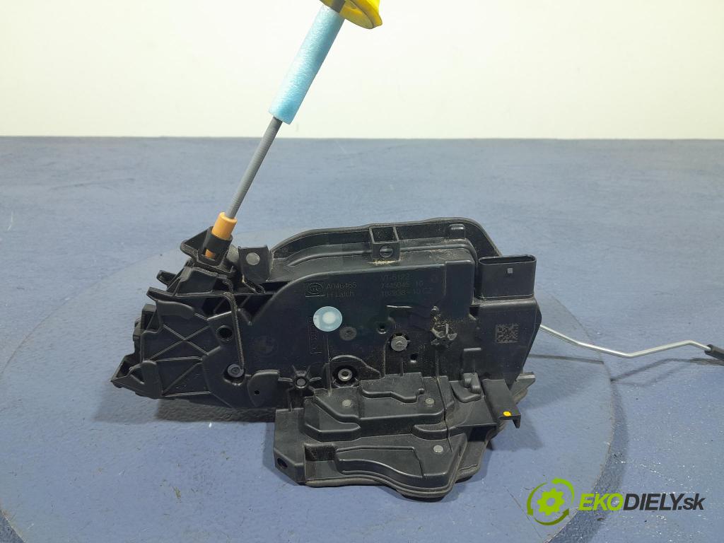 Bmw Seria 2 2020 zámok dvere zad Vľavo: 7445045