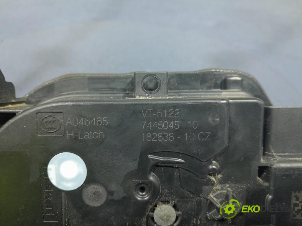 Bmw Seria 2 2020 zámok dvere zad Vľavo: 7445045