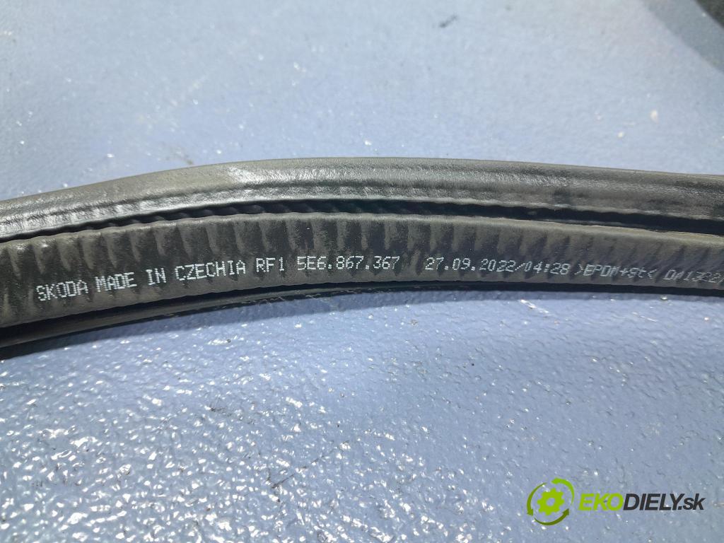 Skoda Octavia 2023 Těsnění: dveře 5E3867367