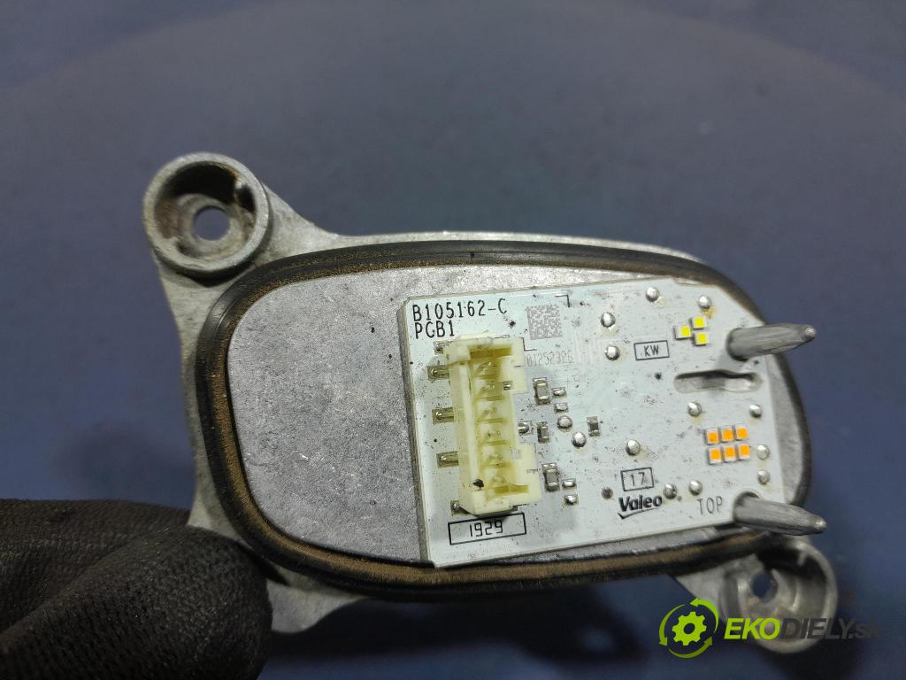 Bmw Seria 2 2020 střídač: 90153167