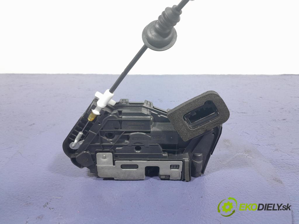 Skoda Octavia 2023 zámok dvere Predné v pravo: 5TB837016E