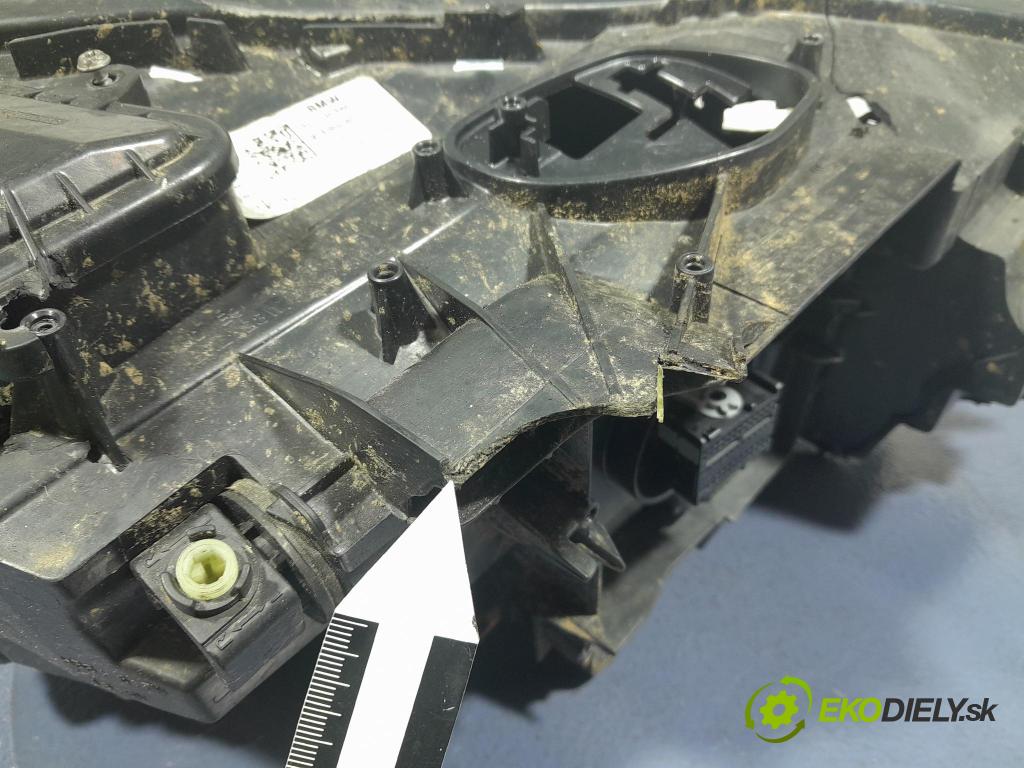 Bmw Seria 2 2020 světlo Levý: 9478455