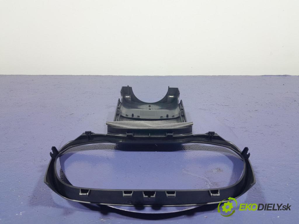 Skoda Octavia 2023 kryt Plast: Interiéry: 5E3858560