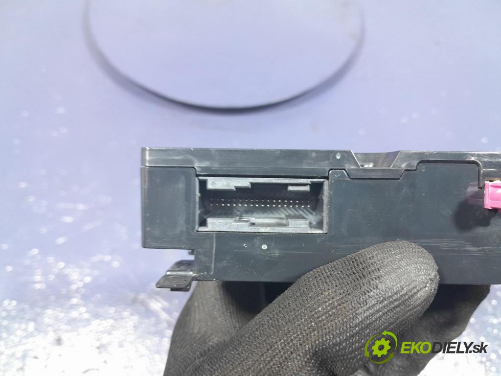 Skoda Octavia 2023 řídící jednotka 5WA035284F