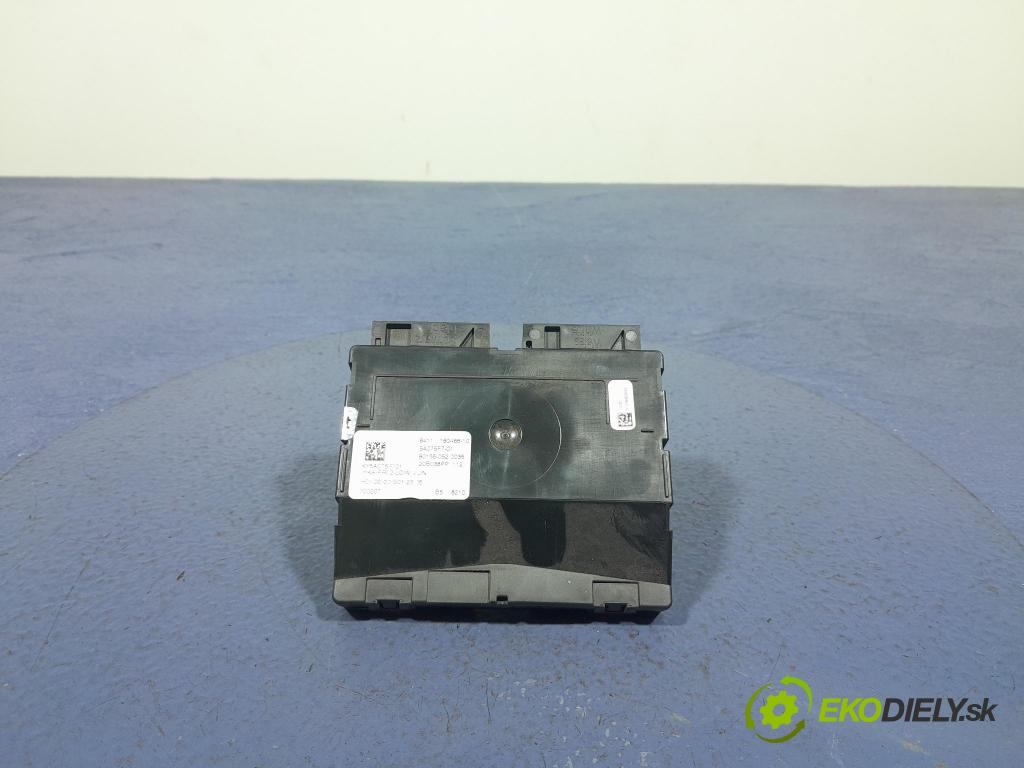 Bmw Seria 2 2020 řídící jednotka 5A075F7