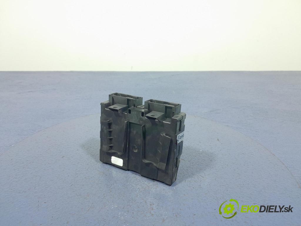 Bmw Seria 2 2020 řídící jednotka 5A075F7