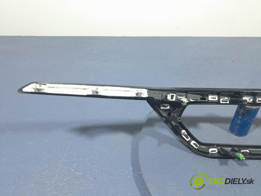 Bmw Seria 2 2020 lišta Dekoratívne: Vnútri: 6823310