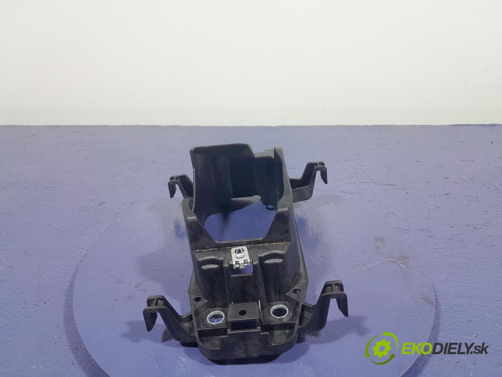 Skoda Octavia 2023 kryt Plast: Interiéry: 5E4864453D