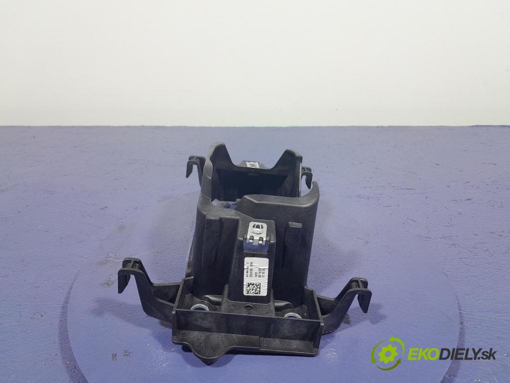 Skoda Octavia 2023 kryt Plast: Interiéry: 5E4864453D