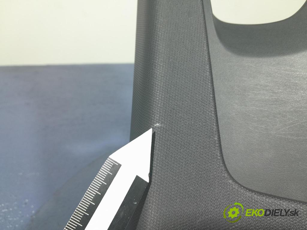 Skoda Octavia 2023 kryt Plast: Interiéry: 5E3867243