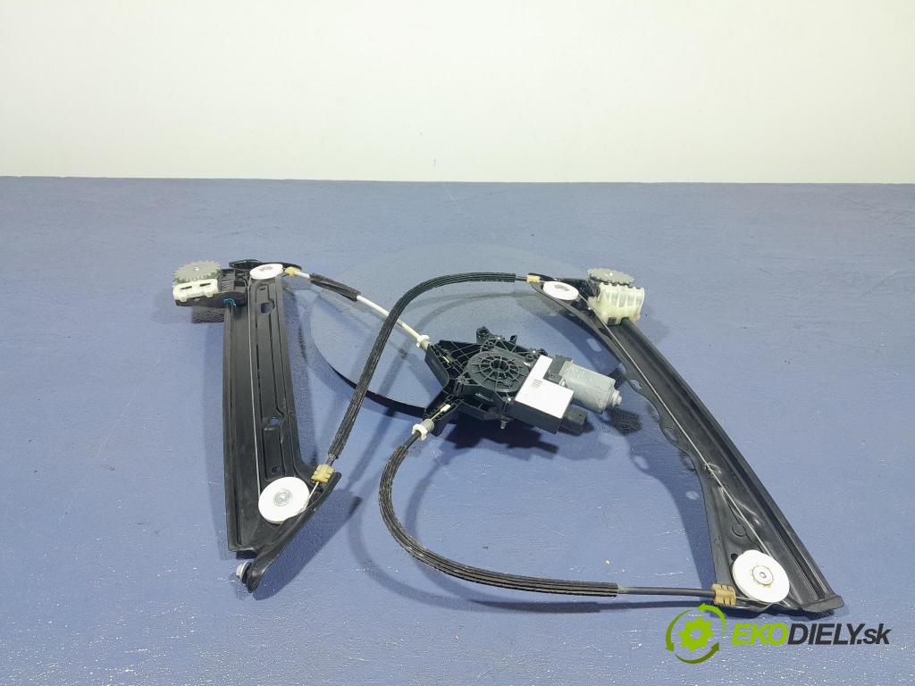 Bmw Seria 2 2020 mechanismus stahování Sklenka: před v pravo: 9851142