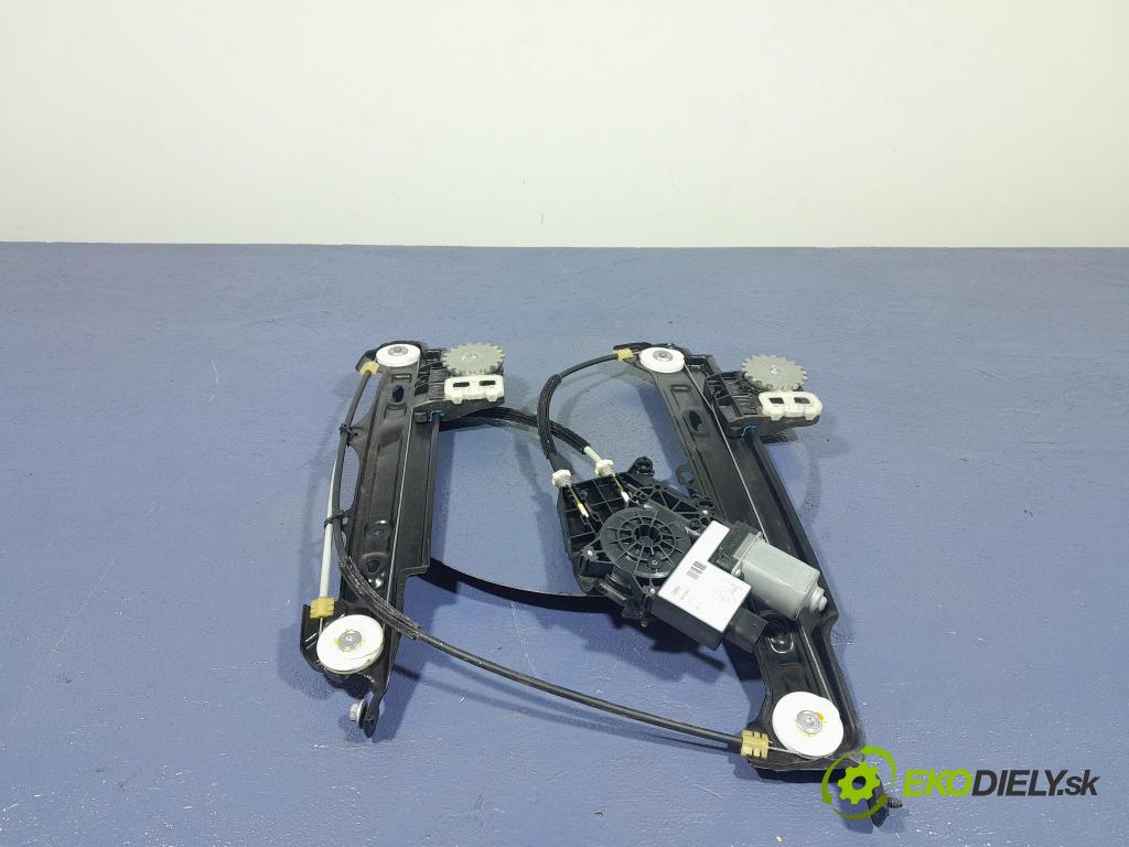 Bmw Seria 2 2020 mechanismus stahování Sklenka: Zad: v pravo: 9851140