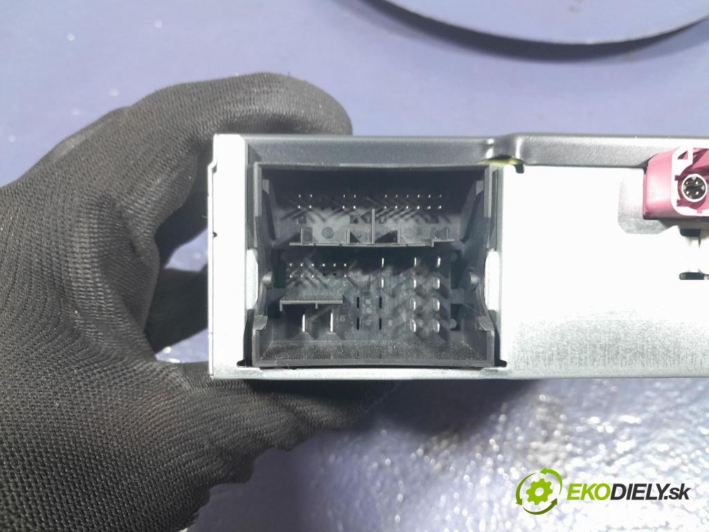 Skoda Octavia 2023 Radio I Navigace: 5E3035816L