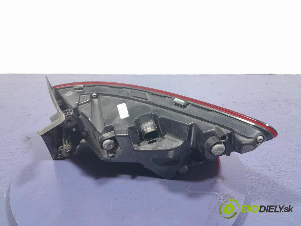 Skoda Octavia 2023 světlo Zad: levá Mimo: 5E3945207A