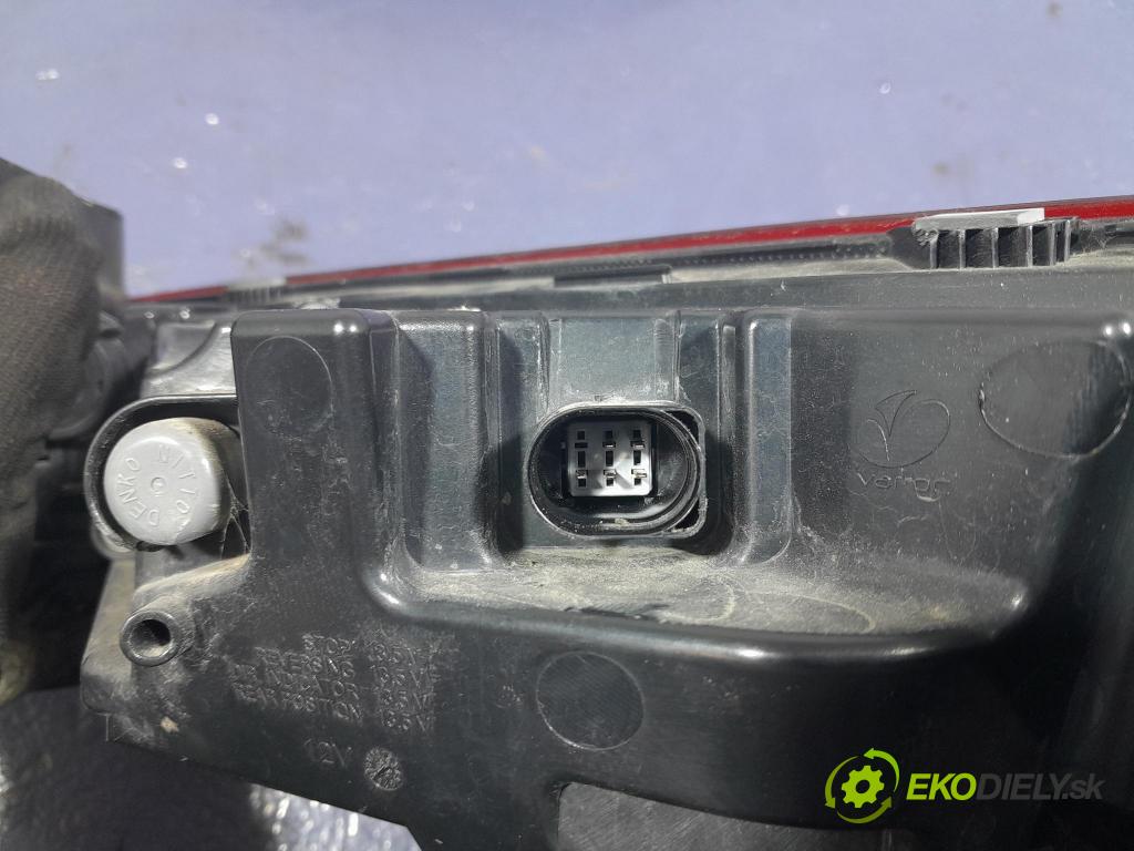 Skoda Octavia 2023 světlo Zad: levá Mimo: 5E3945207A