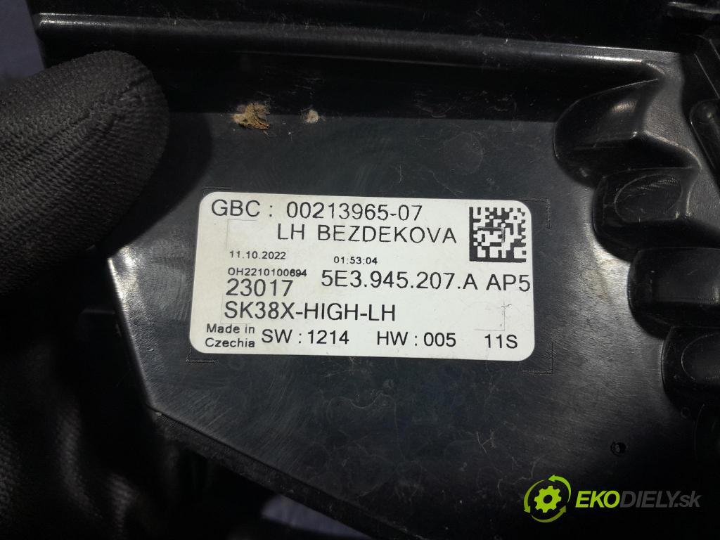 Skoda Octavia 2023 svetlo / reflektor zad ľavá Vonkajsia: 5E3945207A