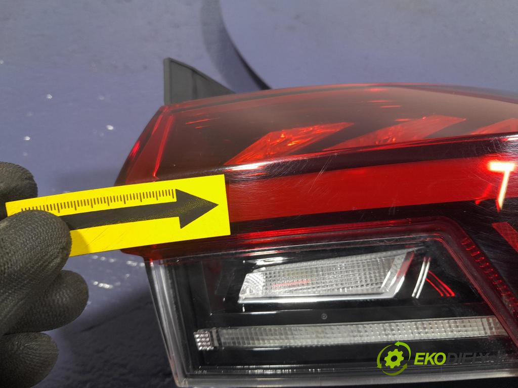 Skoda Octavia 2023 světlo Zad: Práva: Mimo: 5E3945208A