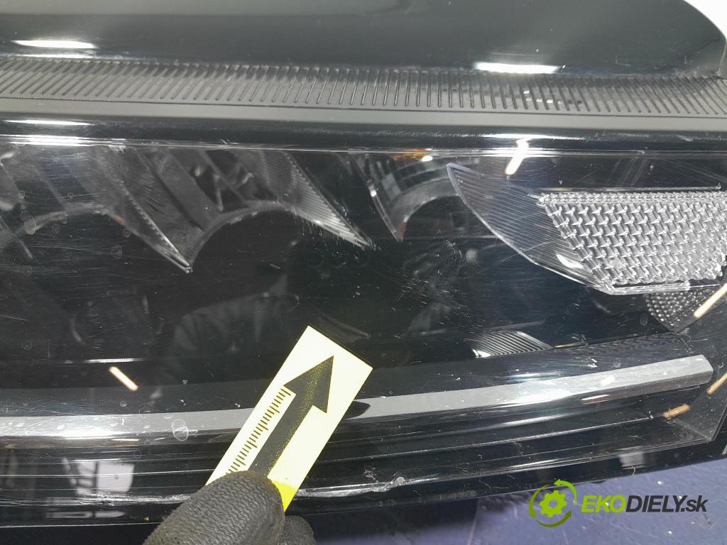 Skoda Octavia 2023 Reflektor: v pravo: 5E4941016