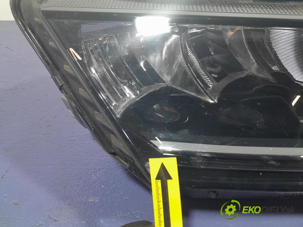 Skoda Octavia 2023 Reflektor: v pravo: 5E4941016