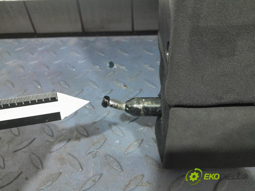 Bmw Seria 2 2020 sedačke: Set.: