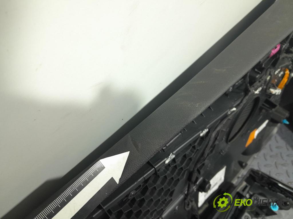 Bmw Seria 2 2020 sedačke: Set.: 