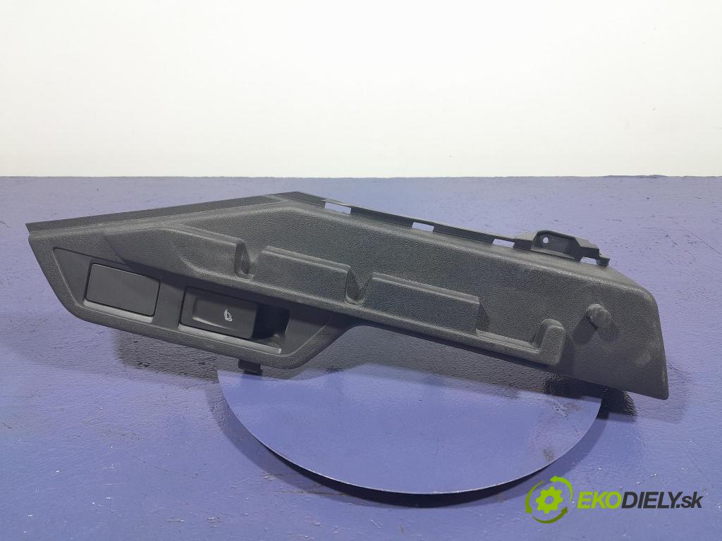 Skoda Octavia 2023 kryt Plast: Interiéry: 5E6867761