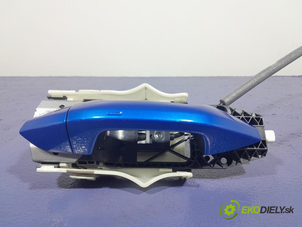 Skoda Octavia 2023 rukoväť Predné ľavá 8V0837885