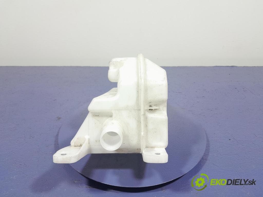 Skoda Octavia 2023 nádržka Podložka: 5WA955453A