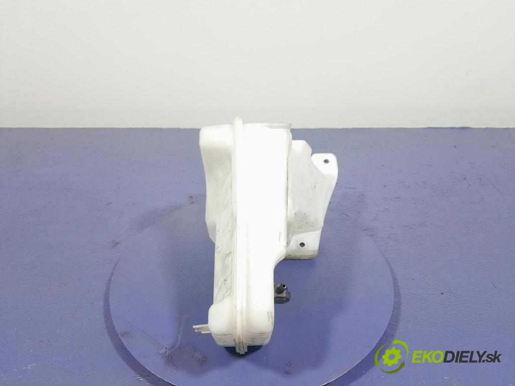 Skoda Octavia 2023 nádržka Podložka: 5WA955453A