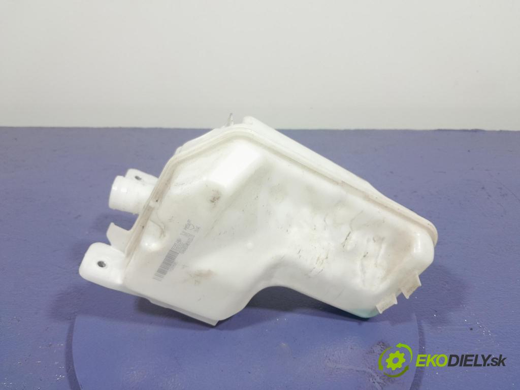 Skoda Octavia 2023 nádržka Podložka: 5WA955453A