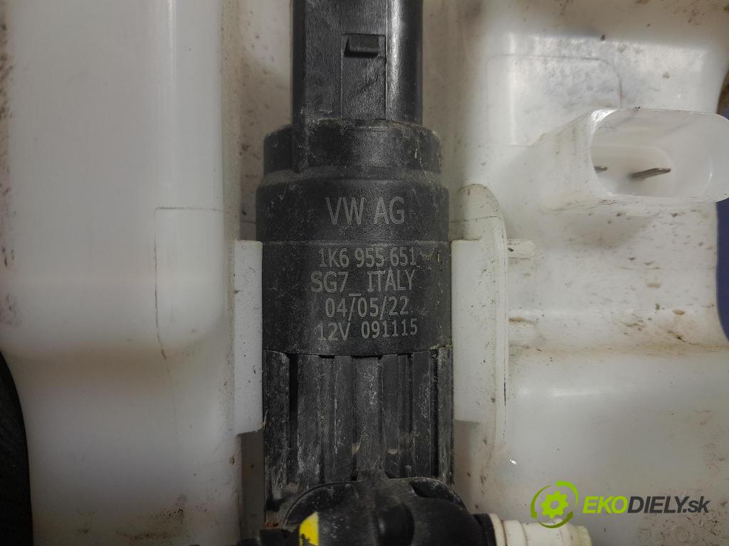 Skoda Octavia 2023 nádržka Podložka: 5WA955453A