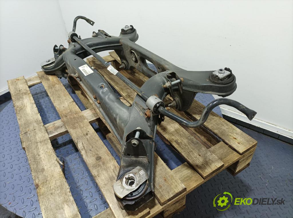 Mercedes E-klasa 2020 výztuha Pozastavenia: Zad: A2135841200