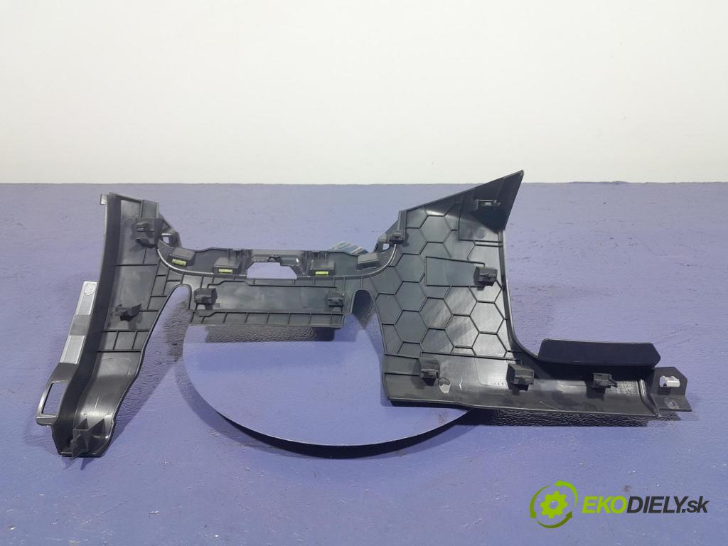 Skoda Octavia 2023 kryt Plast: Interiéry: 5E4857206