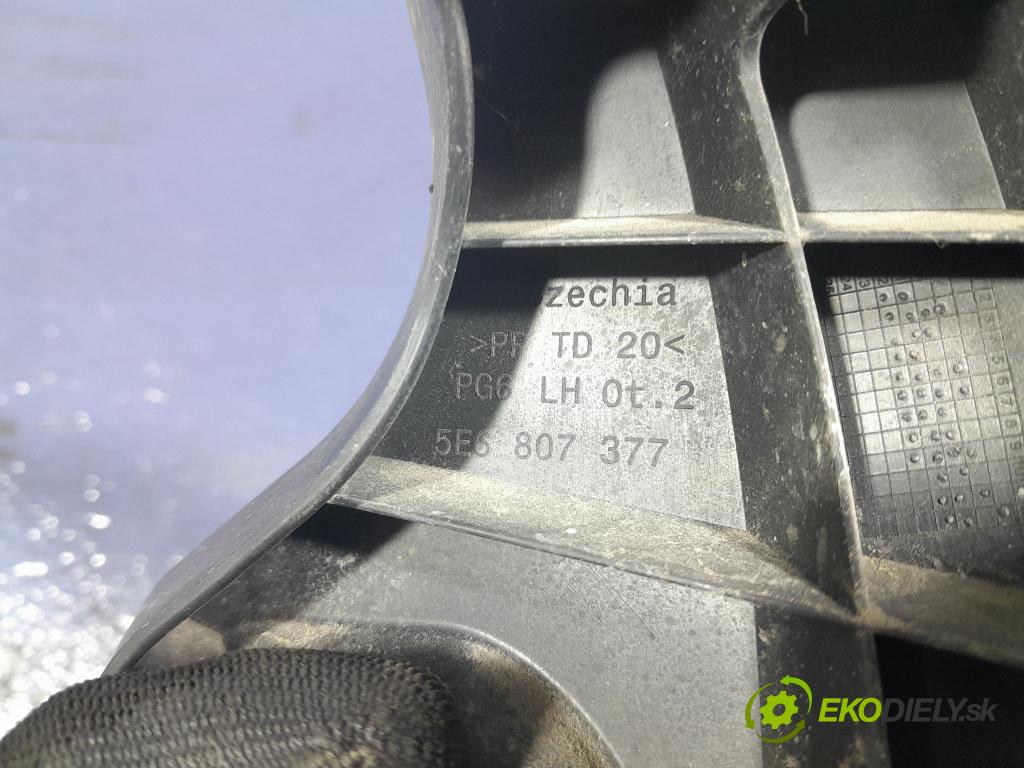 Skoda Octavia 2023 Upevnenie: narazník 5E6807863