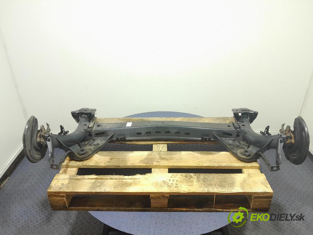 Skoda Octavia 2023 výstuha Pozastavenia: zad 5Q0501115