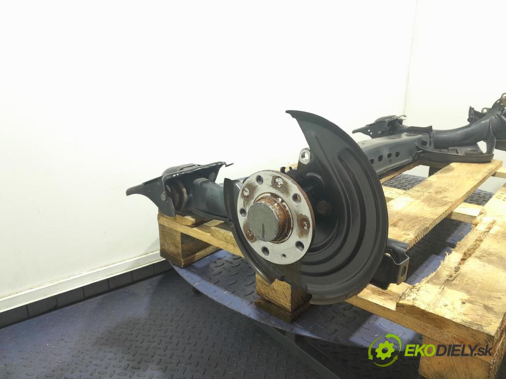 Skoda Octavia 2023 výstuha Pozastavenia: zad 5Q0501115