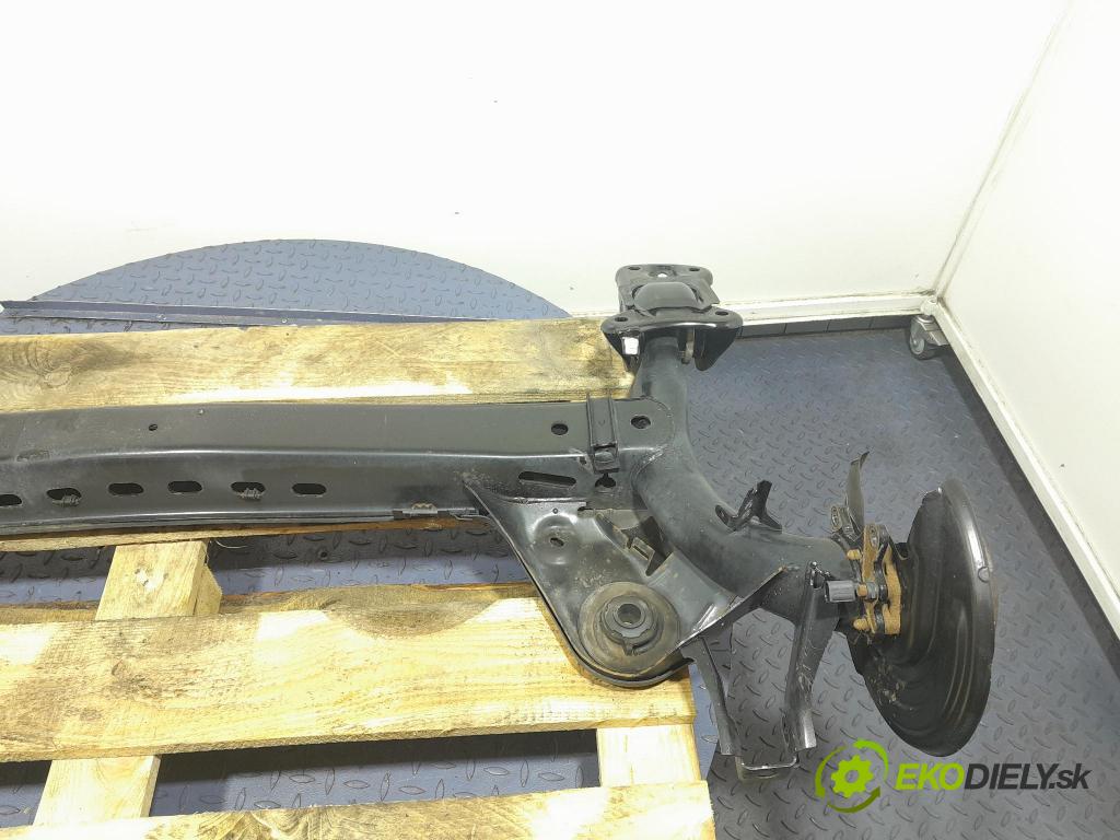 Skoda Octavia 2023 výstuha Pozastavenia: zad 5Q0501115