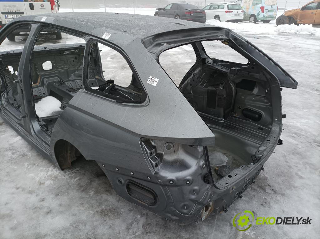 Skoda Octavia 0 blatník zad Vľavo: