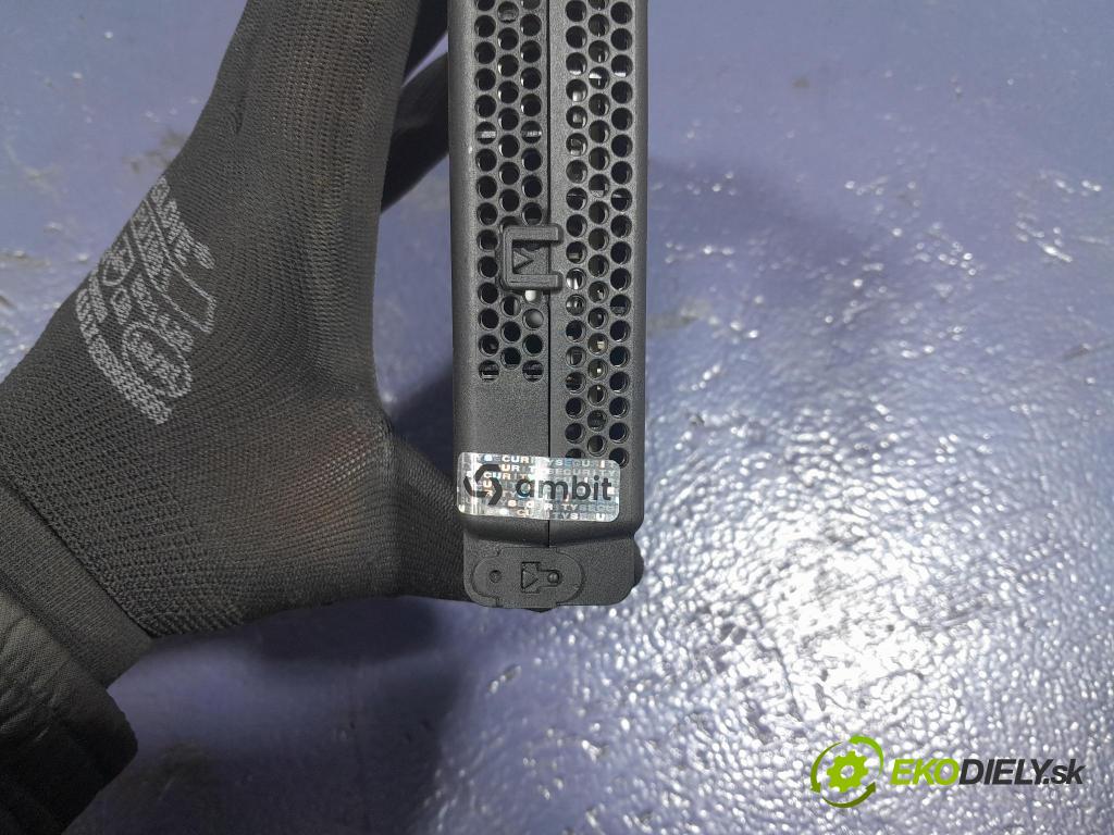 Opel Astra 2017 riadiaca jednotka 84156702