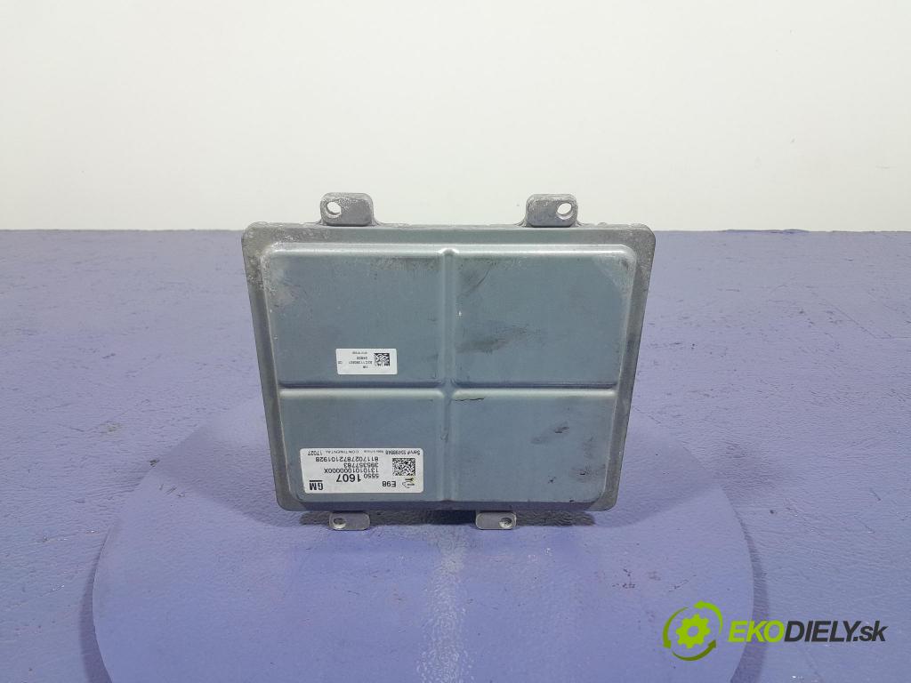 Opel Astra 2017 riadiaca jednotka Motor: 55501607