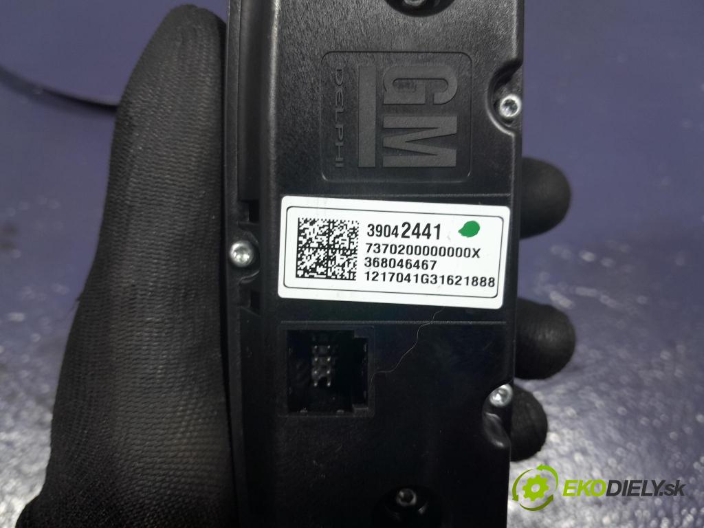 Opel Astra 2017 prepínač Klimatizácia: Prúd vzduchu: 39042441