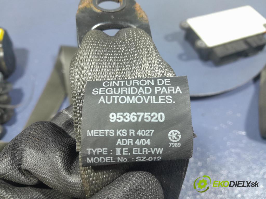 Chevrolet Spark 2013 kokpit,pristrojová doska