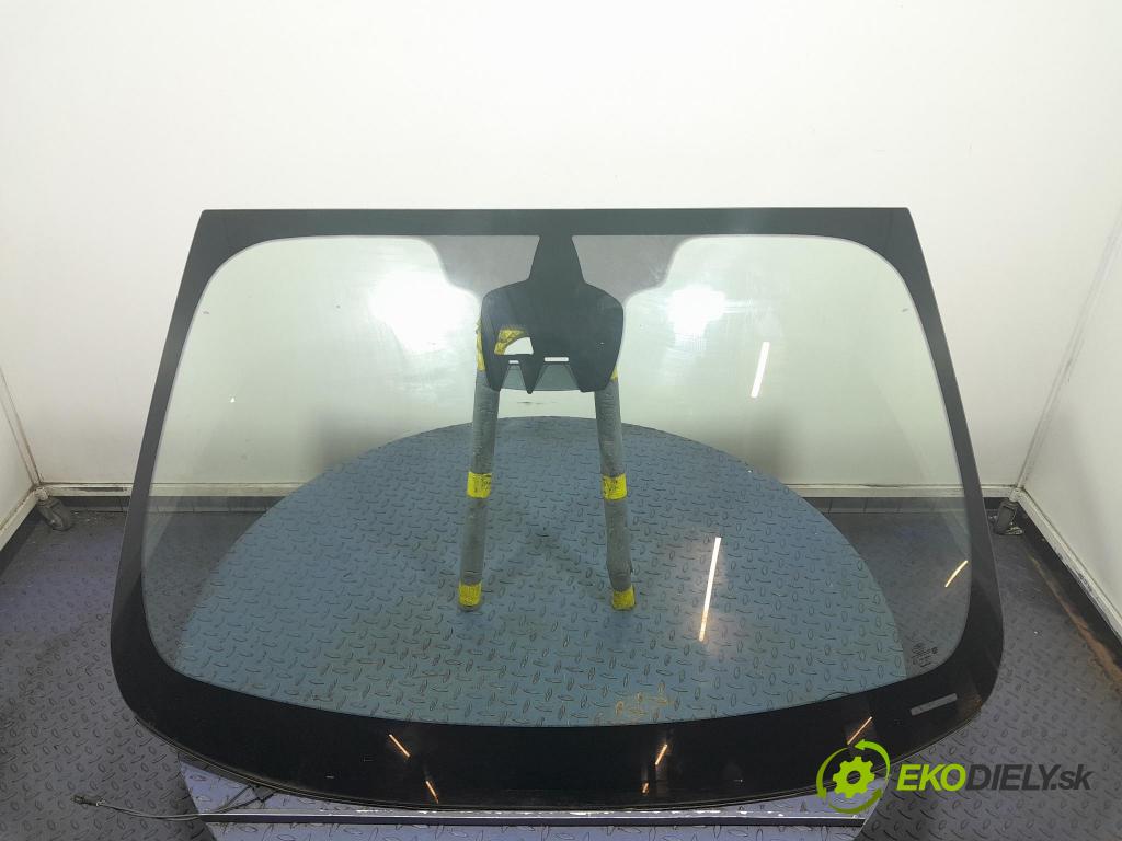 Ford Mondeo 2017 sklo Predné: přední: