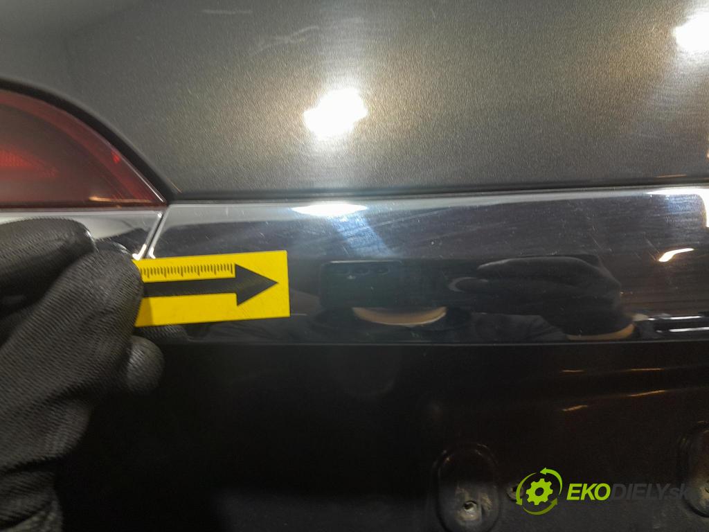 Opel Insignia 2014 zadna dveře kufra: kufra: